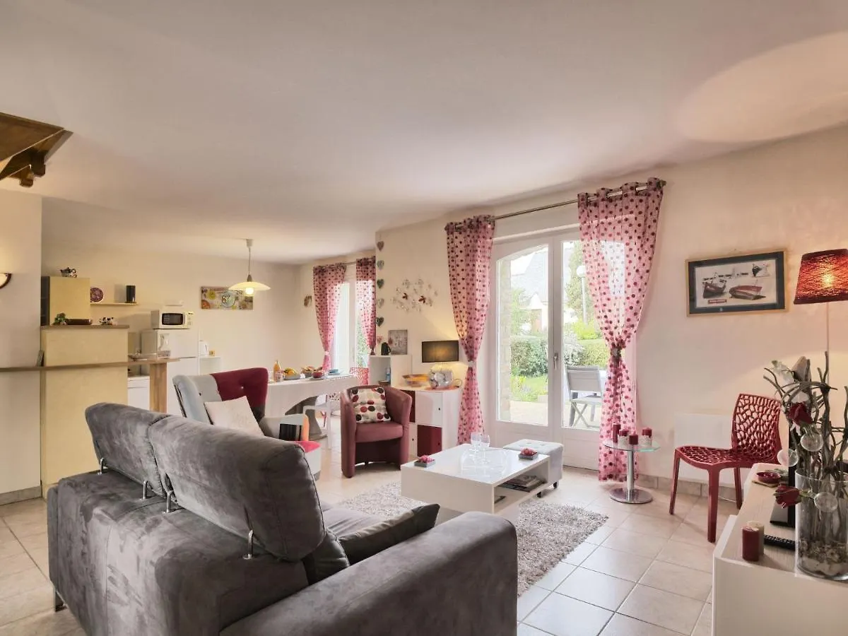 סן-ג'ילדה-דה-רוס Holiday Home Charme Des Govelins By Interhome